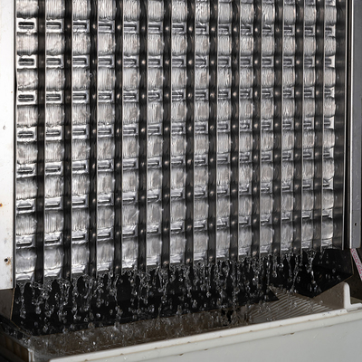 Acqua raffreddante Ice Maker a mezzaluna elettrica per il deposito di 200 kg di ghiaccio e risparmio energetico