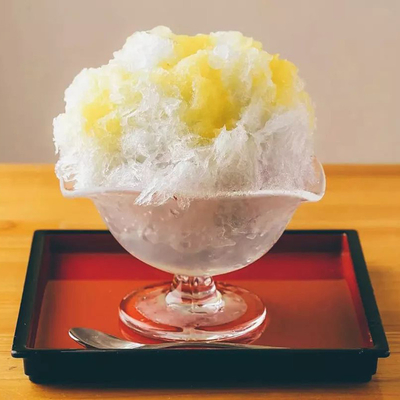 Durabile e conveniente 26kg Bingsu macchina per ghiaccio rasato Prodotto con 320W di potenza di ingresso