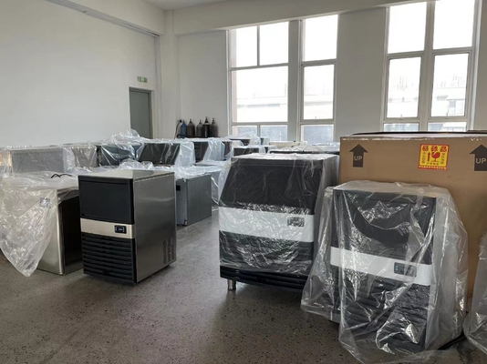 Capacità di riempimento 620g Impianto di macchine per ghiaccio Blocco commerciale di cristallo