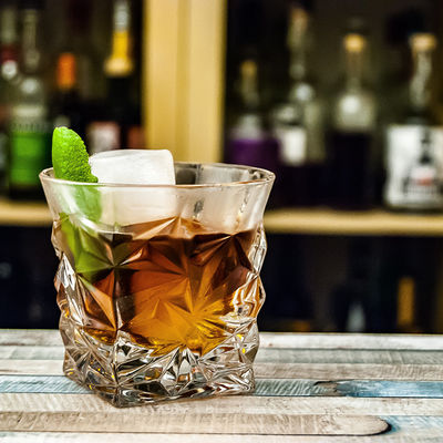 720 g di capacità di riempimento giornaliero Moderno stile Ice Cube Maker con basso consumo energetico